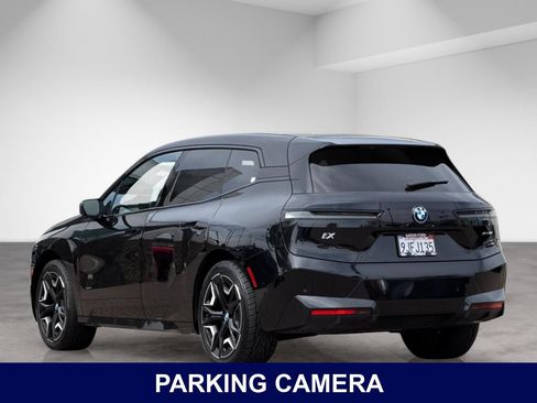 Used 2024 BMW iX xDrive50 w/ Premium Package AWD/4WD image 4