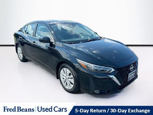 Used 2025 Nissan Sentra S FWD image 1