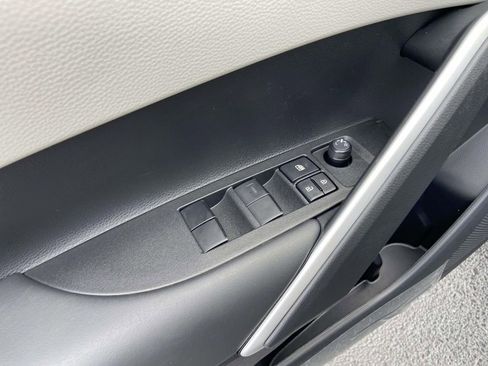 New 2026 Toyota Corolla Cross LE FWD image 19