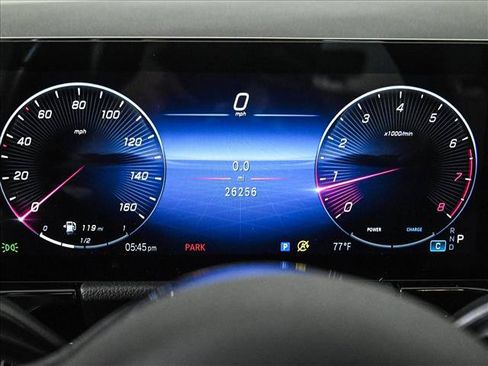 Used 2024 Mercedes-Benz GLA 250 4MATIC image 11