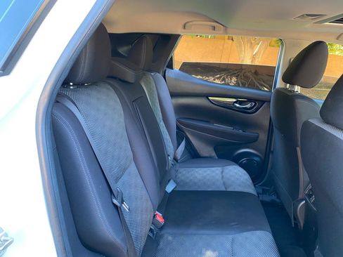 Used 2018 Nissan Rogue Sport AWD image 37