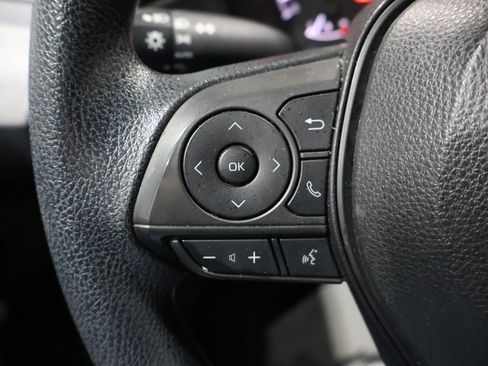 Used 2021 Toyota Corolla LE image 29