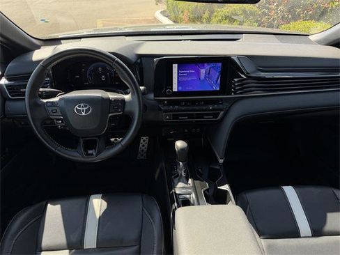 Certified 2025 Toyota Camry SE image 9