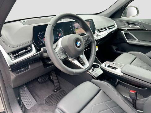 New 2026 BMW X1 xDrive28i w/ Technology Package AWD/4WD image 8