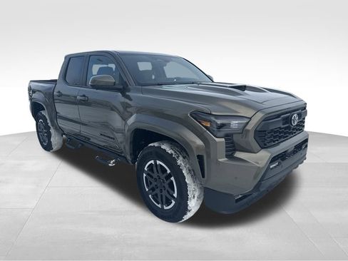 New 2026 Toyota Tacoma TRD Sport image 7