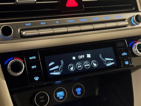 New 2026 Genesis G70 2.5T RWD image 20