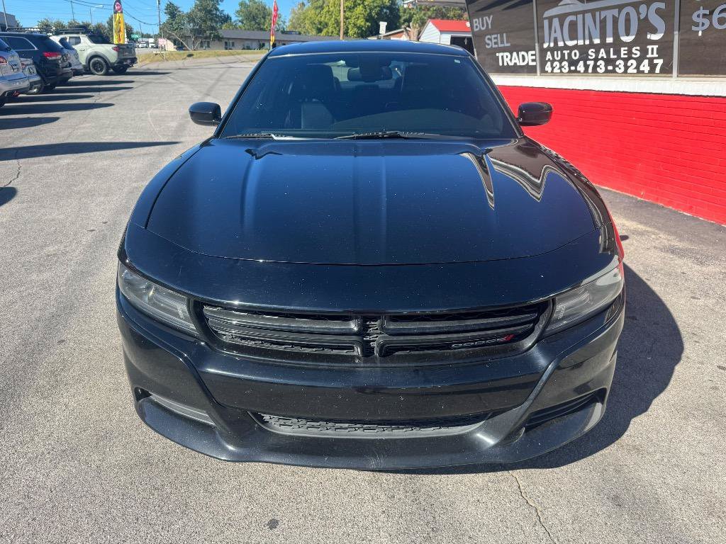 Used 2015 Dodge Charger SXT w/ Plus Group RWD image 2