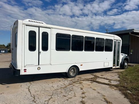 Used 2013 Ford F550 2WD Regular Cab Super Duty w/ Payload Upgrade Pkg image 5