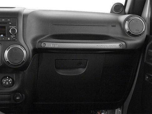 Used 2014 Jeep Wrangler Unlimited Sport w/ Quick Order Package 24S AWD/4WD image 18