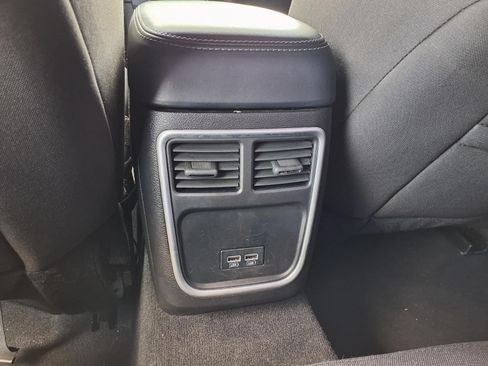 Used 2023 Dodge Charger SXT RWD image 13