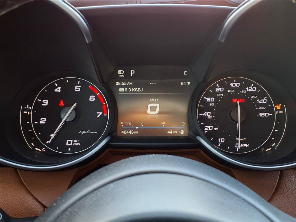Used 2019 Alfa Romeo Giulia Ti Sport w/ Quick Order Package 22U Sport RWD image 12