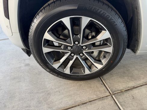 Used 2023 Jeep Grand Cherokee Overland w/ Adv Protech Group III image 29