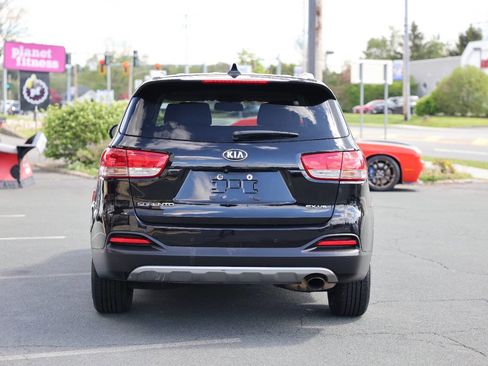 Used 2017 Kia Sorento EX AWD/4WD image 5