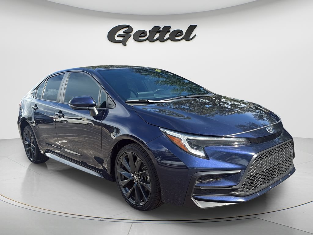 Used 2024 Toyota Corolla SE FWD image 3
