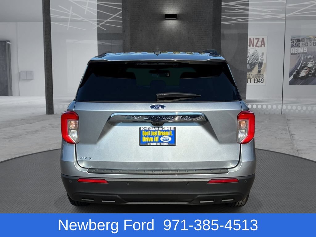 Used 2021 Ford Explorer XLT RWD image 6