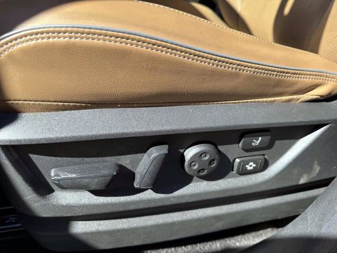 Certified 2025 INFINITI QX80 Sensory image 10