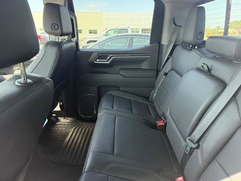 Used 2022 Chevrolet Silverado 1500 LTZ w/ LTZ Convenience Package II image 11