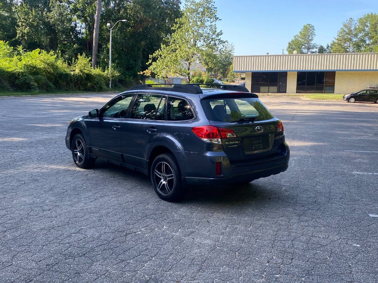 Used 2014 Subaru Outback 2.5i AWD/4WD image 7