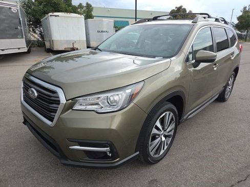 Used 2022 Subaru Ascent Limited w/ Technology Package AWD/4WD image 8