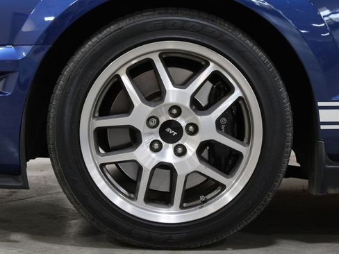 Used 2007 Ford Mustang Shelby GT500 RWD image 38