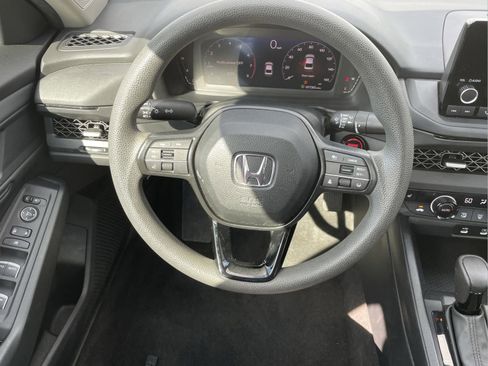 Used 2024 Honda Accord EX image 27