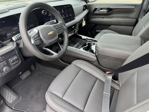 New 2026 Chevrolet Suburban Premier w/ Sun And Tow Package image 9