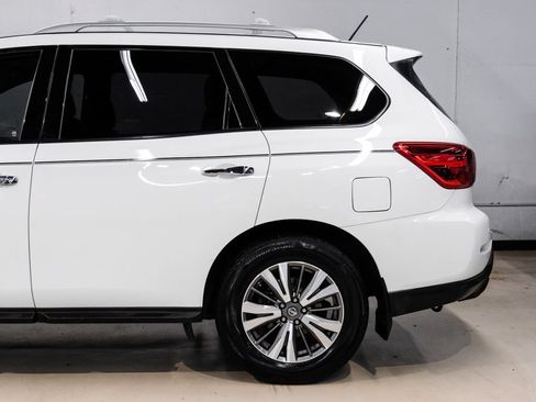 Used 2017 Nissan Pathfinder SL FWD image 13