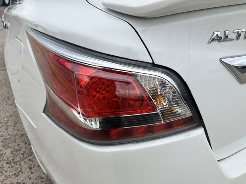 Used 2014 Nissan Altima 3.5 SL w/ Technology Package image 23