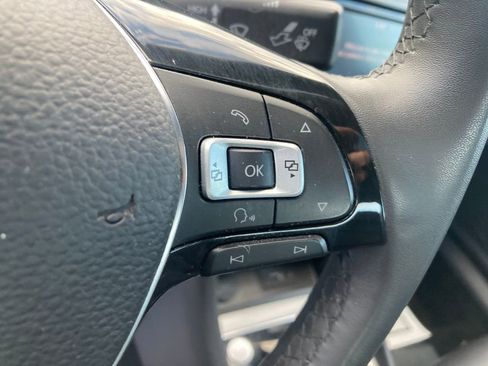 Used 2022 Volkswagen Passat 2.0T SE image 43