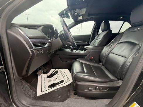Certified 2023 Cadillac XT4 Luxury w/ Cold Weather Package image 30