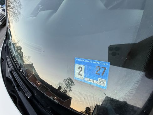 Used 2011 Volkswagen GTI 4-Door image 32