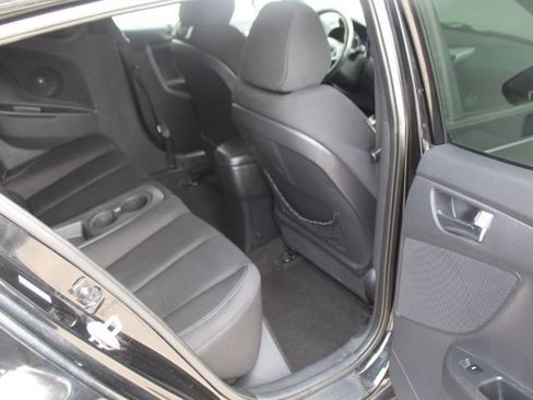 Used 2013 Hyundai Veloster RE:MIX Edition image 30