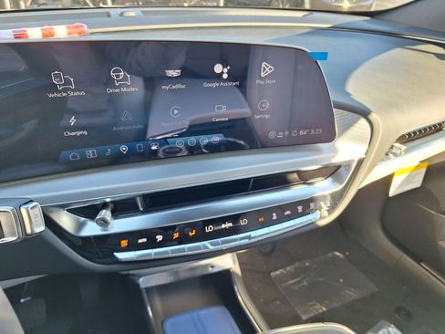 New 2026 Cadillac Lyriq Luxury image 16