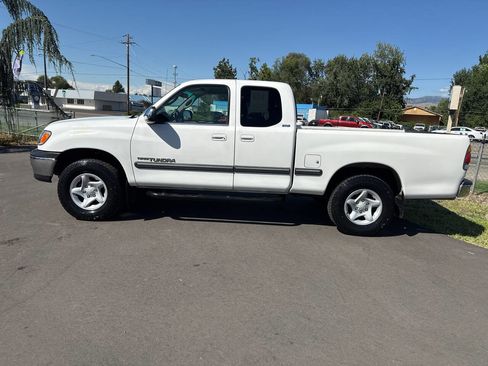 Used 2000 Toyota Tundra SR5 image 4