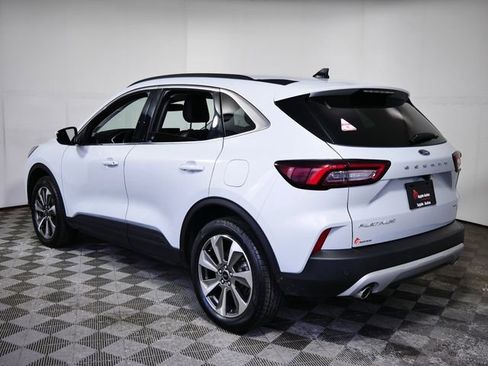 Certified 2025 Ford Escape Platinum image 7