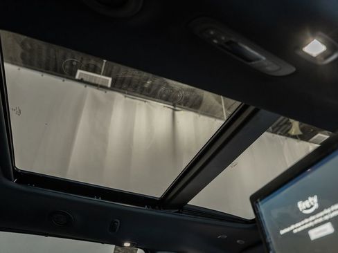 New 2026 Chrysler Pacifica Limited image 33