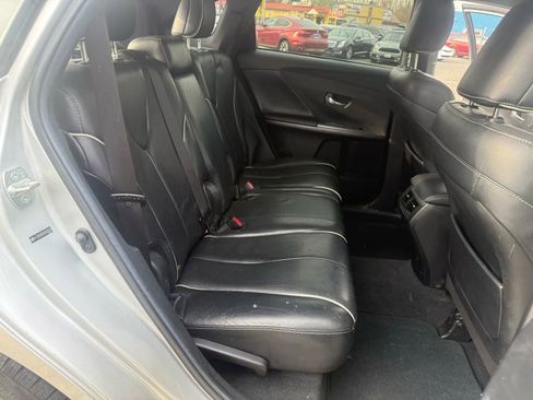 Used 2013 Toyota Venza XLE image 13