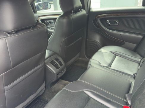 Used 2018 Ford Taurus Limited FWD image 11