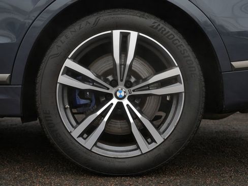 Used 2022 BMW X7 M50i w/ Dynamic Handling Package image 14