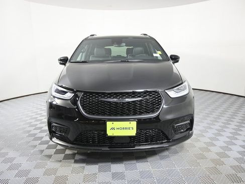 New 2026 Chrysler Pacifica Limited w/ S Appearance Package AWD/4WD image 10