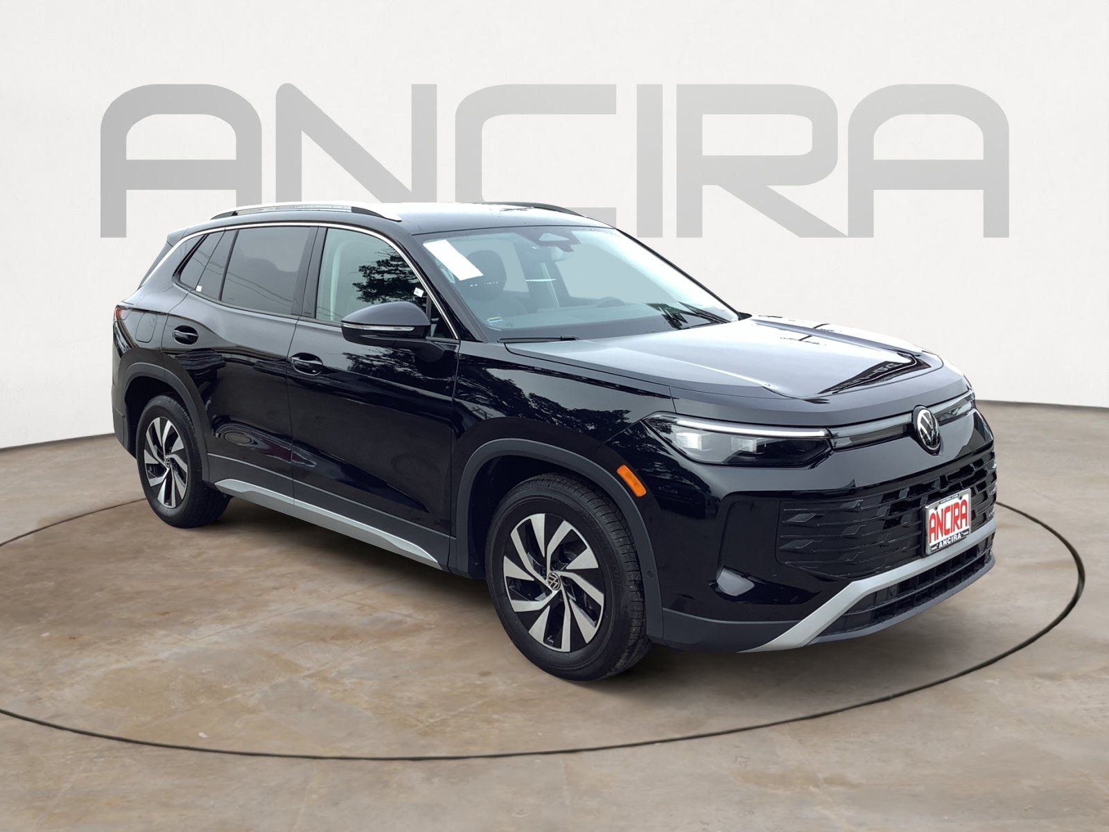 New 2026 Volkswagen Tiguan S FWD image 2