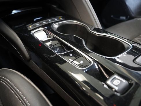 Used 2023 Buick Envision Avenir image 24