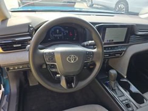 Used 2026 Toyota Camry LE w/ Convenience Package FWD image 10