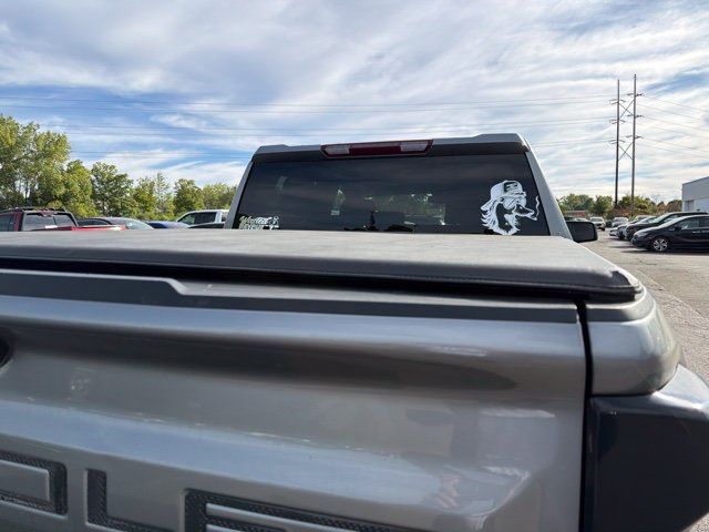 Used 2023 Chevrolet Silverado 1500 RST AWD/4WD image 7