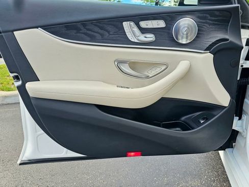 Certified 2017 Mercedes-Benz E 300 4MATIC image 19