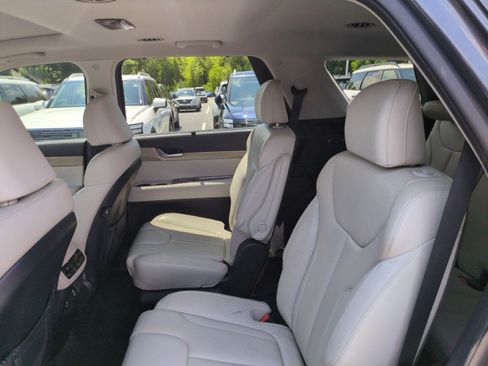Used 2020 Hyundai Palisade SEL w/ Premium Package FWD image 25
