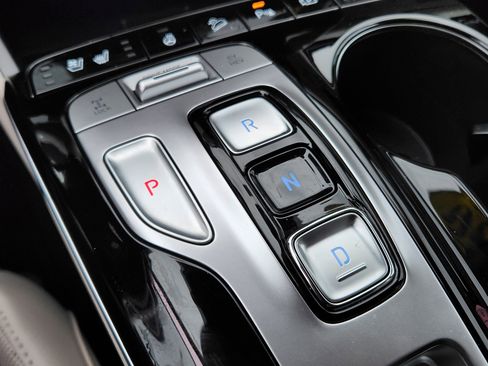 Certified 2024 Hyundai Tucson Limited image 23