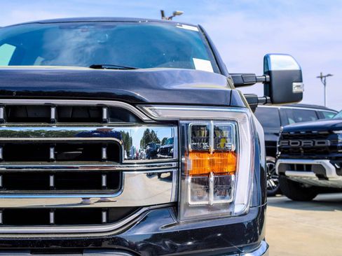 Used 2022 Ford F150 Lariat AWD/4WD image 5