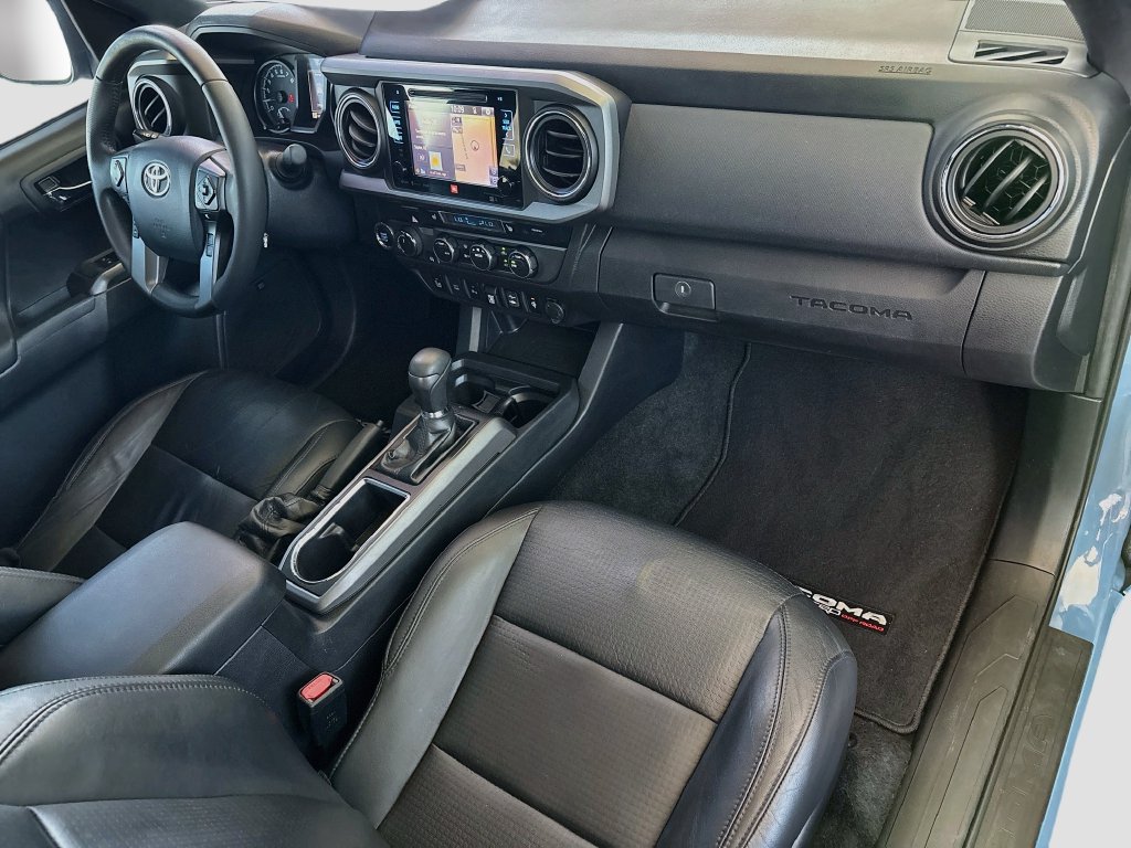 Used 2019 Toyota Tacoma TRD Off-Road AWD/4WD image 17