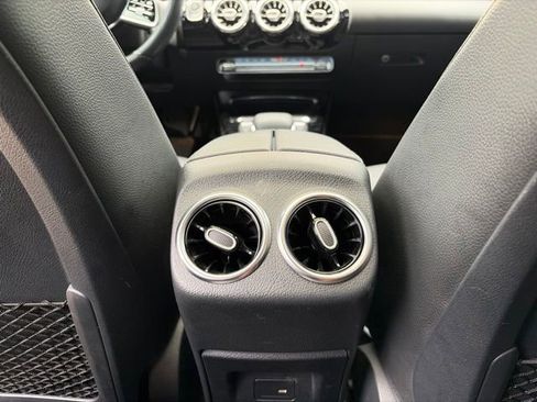 Used 2021 Mercedes-Benz A 220 image 10